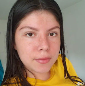 Meet your Posher, Jackeline